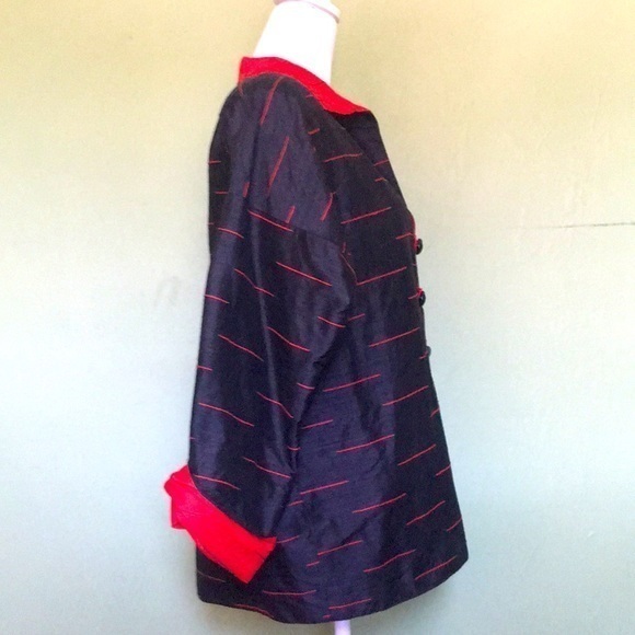 Black and red reversible jacket - Picture 6 of 10